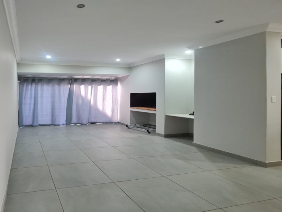 To Let 3 Bedroom Property for Rent in Melodie North West